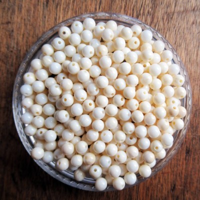 vintage 4mm round Faux Ivorine beads