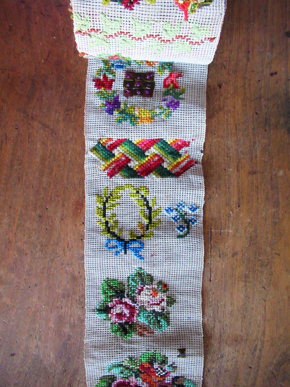 c1850 "Berlin Work" motif sampler 4-3/4 inches wide by 8-1/2 feet long - Image 3