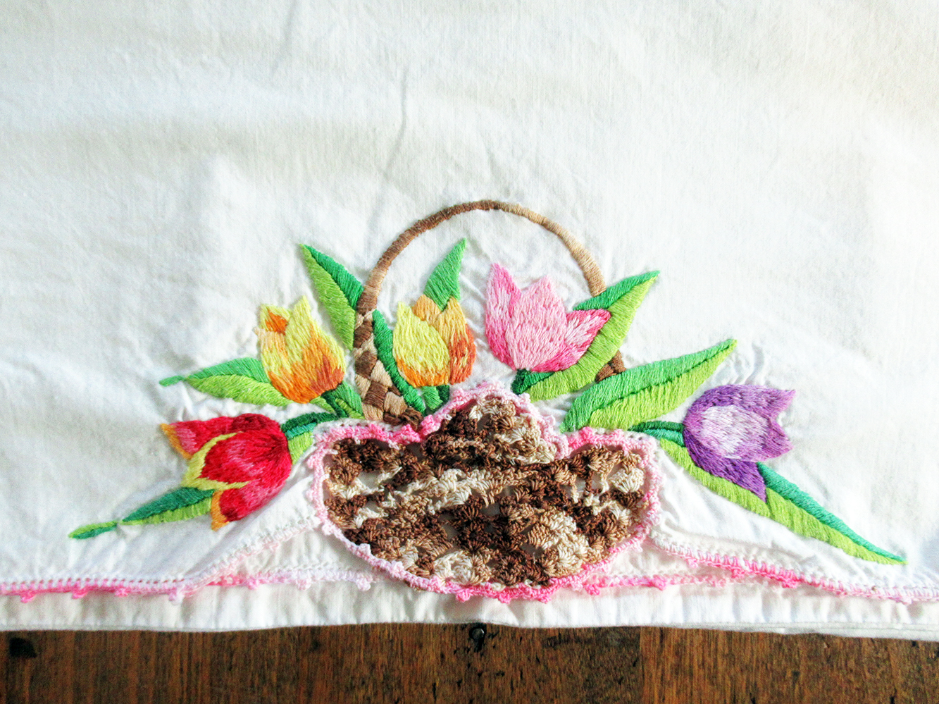 vintage pair hand embroidered & crochet trimmed pillowcases– tulip basket - Image 2