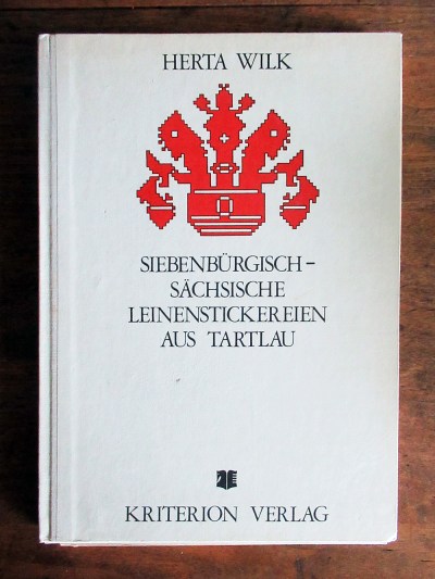 1975 Transylvanian-Saxon linen embroideries from Tartlau by Herta Wilk